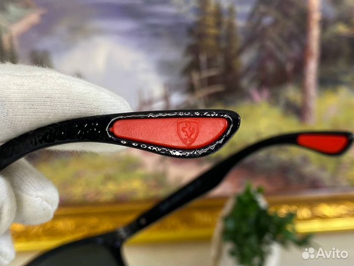 Солнцезащитные очки Ray Ban x Ferrari стекло