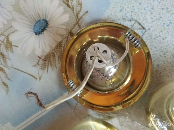 Светильник потолочный встраиваемые