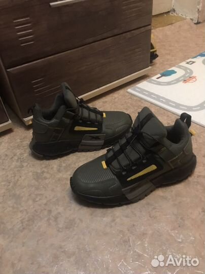 Мужские зимние кроссовки