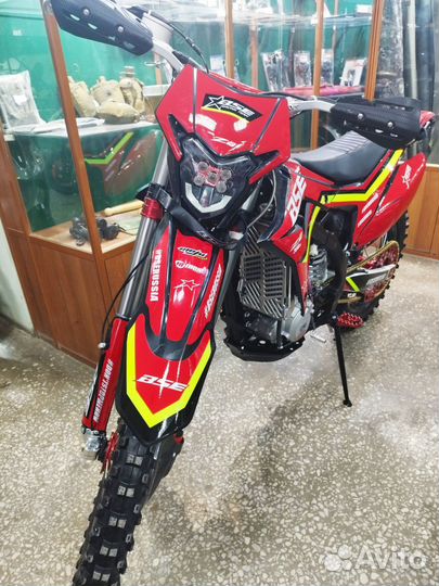 Мотоцикл BSE Z8 (015)