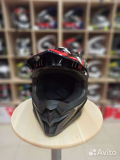 Кроссовый мотошлем