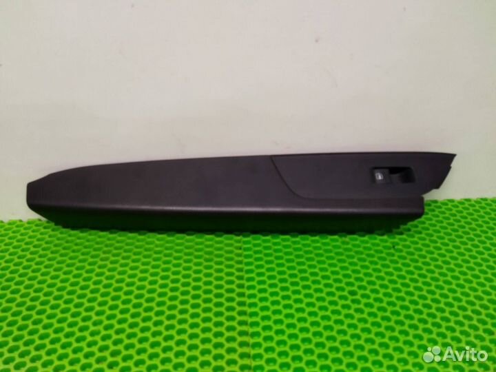 Подлокотник двери передний левый Volkswagen