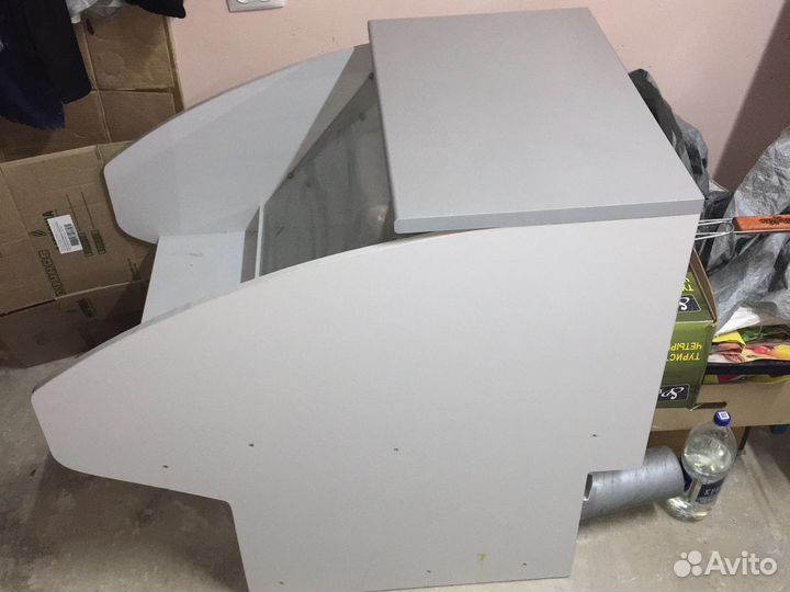 Тумба со стеклом