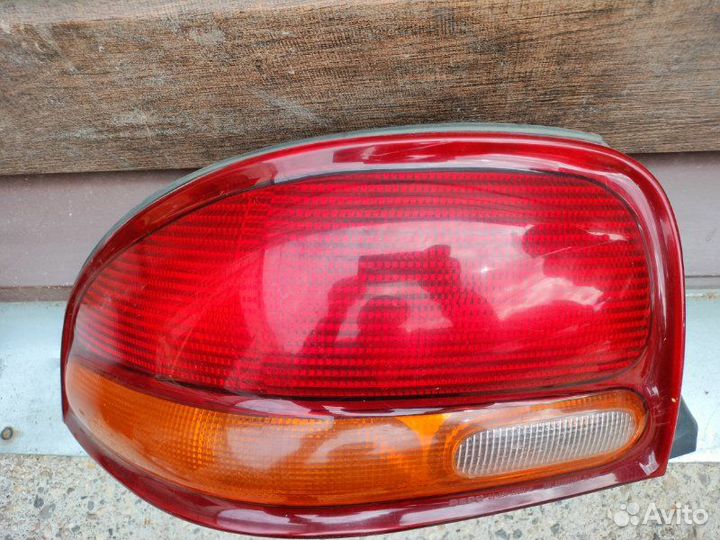 Фонарь задний левый Dodge Stratus 1 6G73 2.5 2000