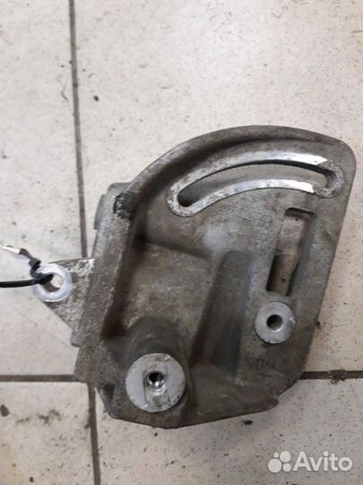 Кронштейн вспомогательных агрегатов Chevrolet