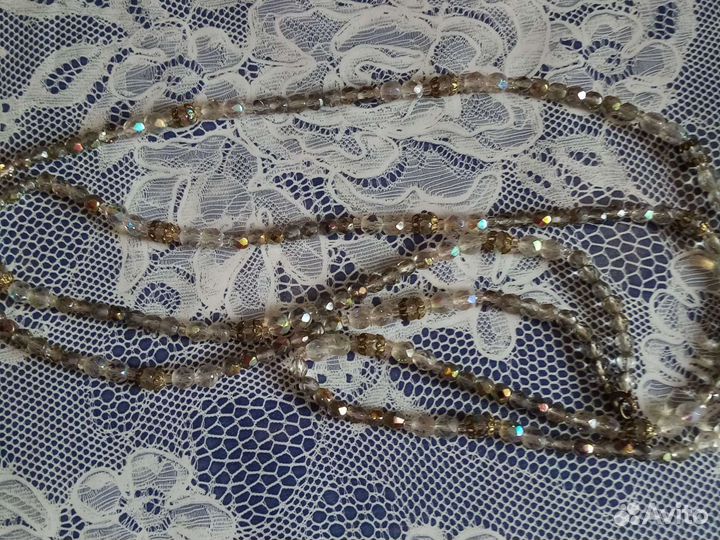 Бусы. Брошь. Серьги