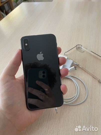 iPhone X, 64 ГБ