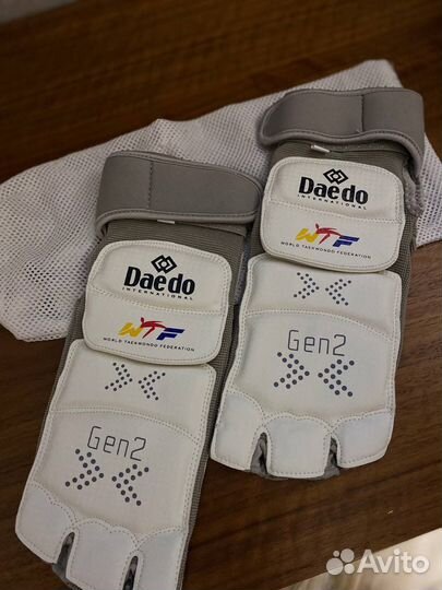 Электронные футы для тхэквондо