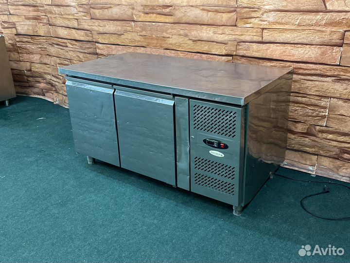 Холодильный стол