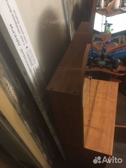 Трюмо с зеркалом