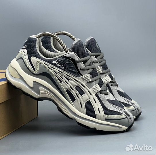 Кроссовки Asics Preleus