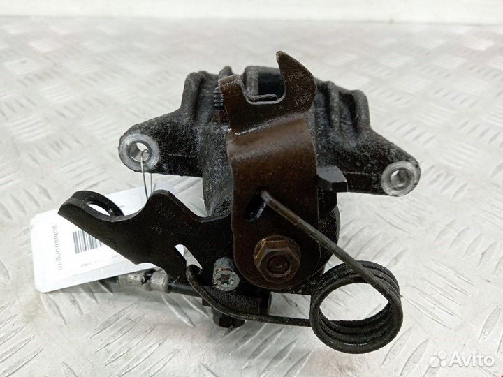 Суппорт задний правый для Volkswagen Passat 5 GP