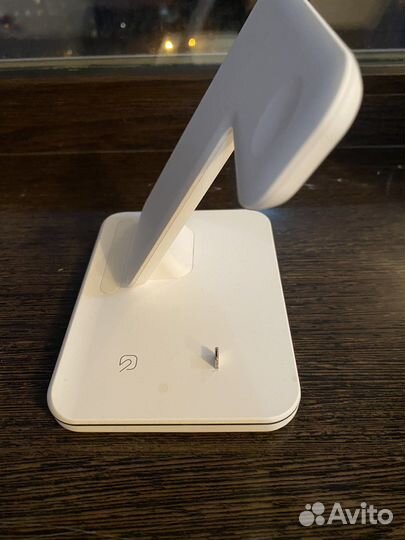 Док станция для iPhone