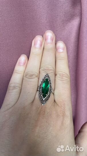 Серебряное кольцо женское
