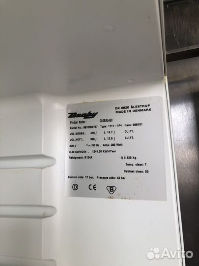 Продам холодильный шкаф Derby