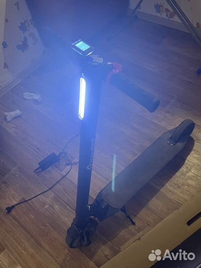 Самокат взрослый электрический