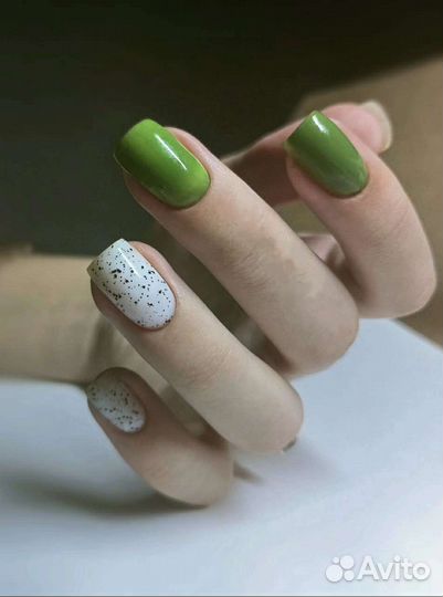 Маникюр и педикюр