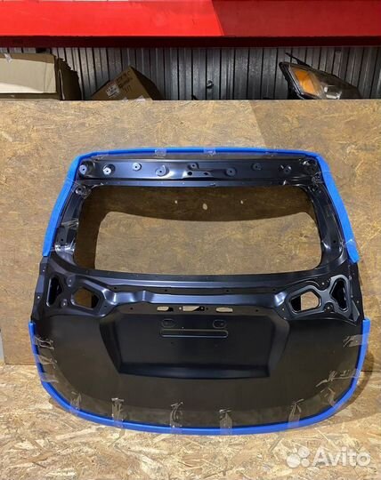 Крышка багажника Тойота Рав 4 са40