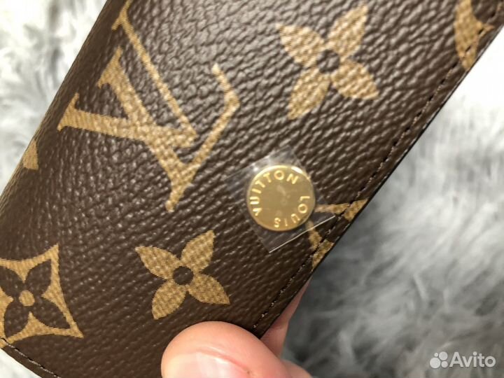 Louis vuitton ключница