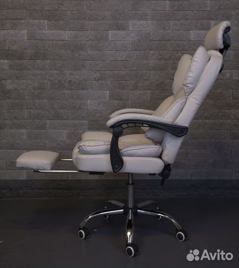 Офисное кресло (геймерское). Кресло для директора