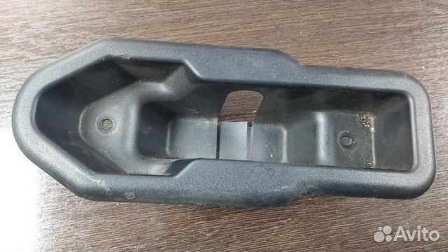 Крышка петли сиденья Mercedes Gl 500 4Matic 166