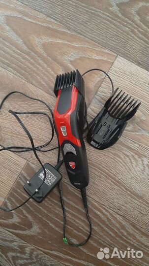 Машинка для стрижки волос