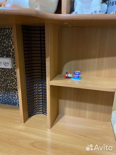 Компьютерный стол