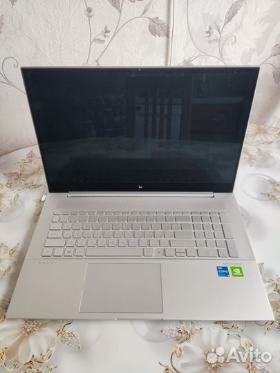 HP envy Laptop 17