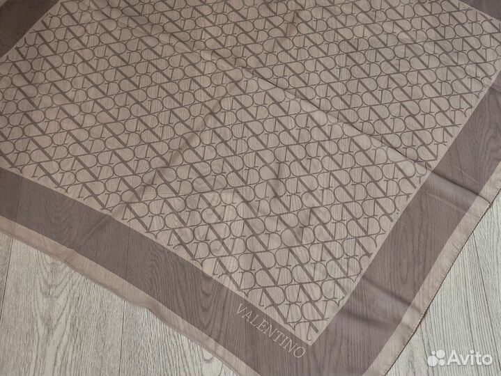 Платок Шифоновый Lanvin бежевый и черный