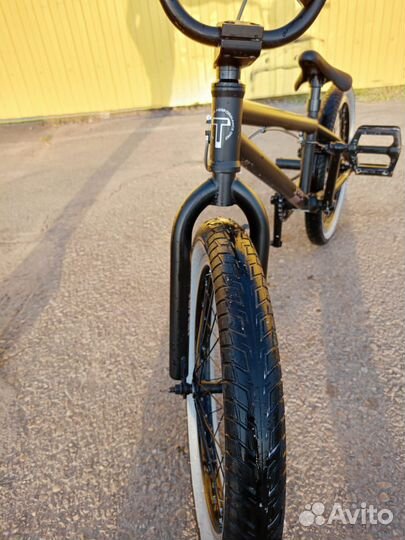 Трюковой велосипед bmx