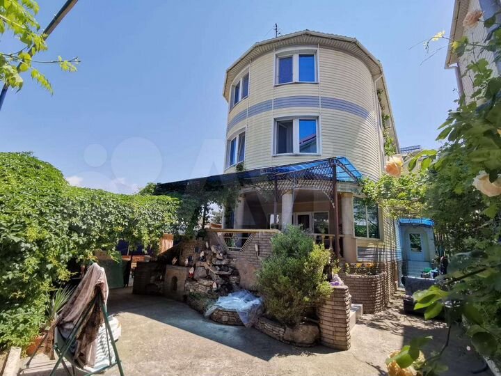 Квартира-студия, 37,7 м², 1/3 эт.