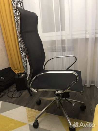 Компьютерное кресло руководителя б/у