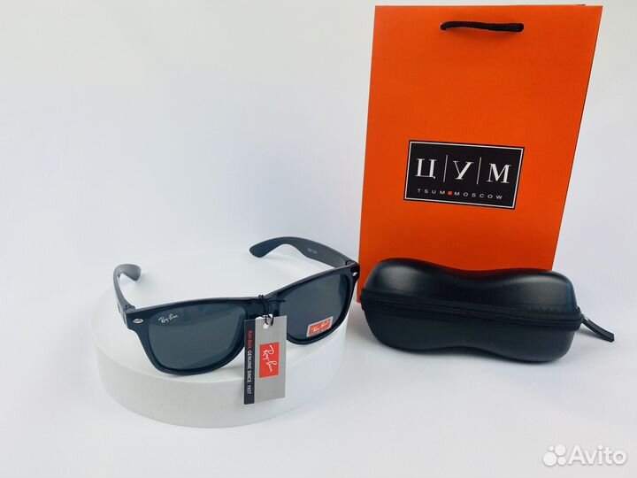 Солнцезащитные очки Ray ban