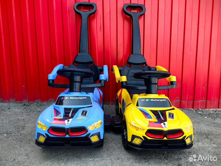 Машинка-каталка детская