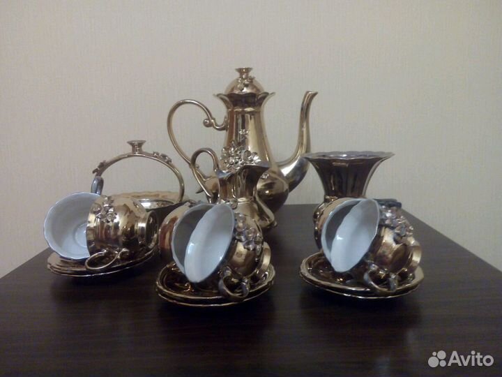 Золотой чайный сервиз