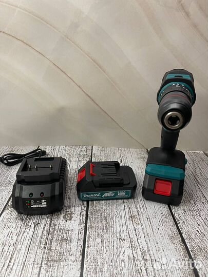 Дрель шуруповерт Makita ударный