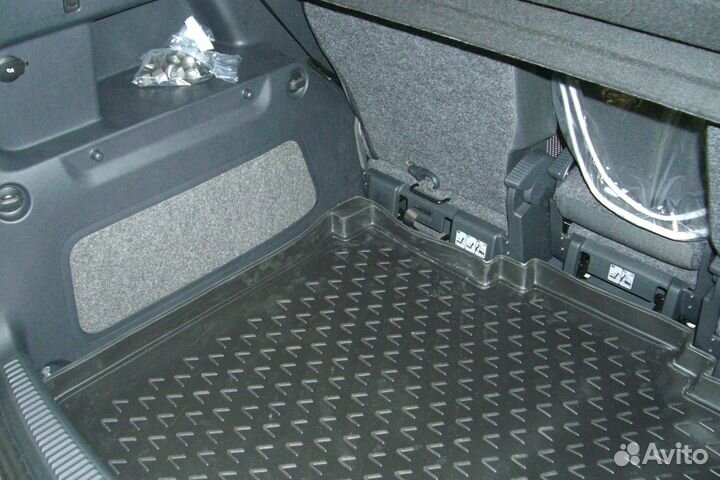 Коврик в багажник Skoda Roomster 2006