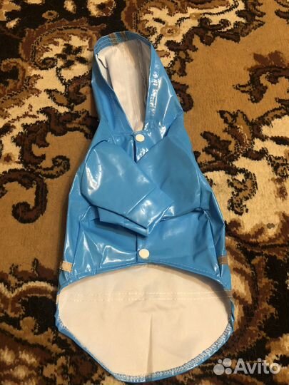 Дождевик для маленькой собаки