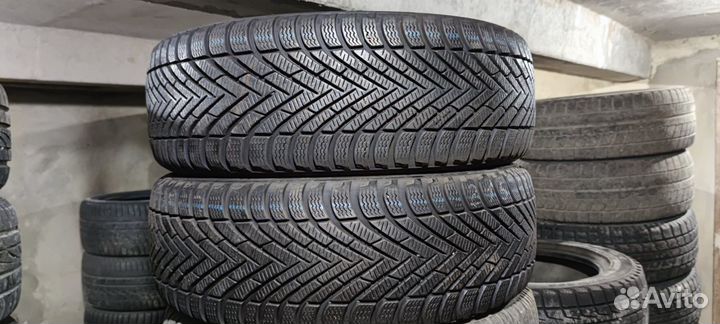 Pirelli Winter Sottozero 215/55 R17