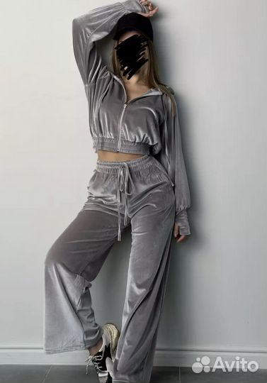 Спортивный костюм велюровый