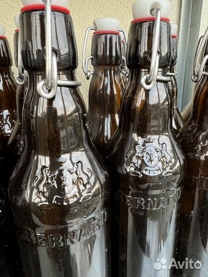 Бутылки с герметичной крышкой бугельным замком