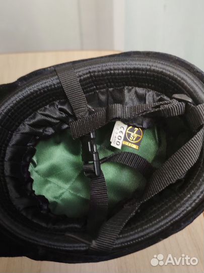 Шлем для занятий конным спортом