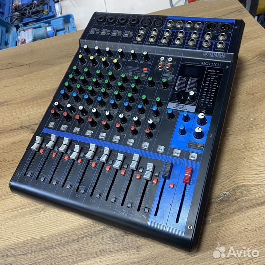 Микшерный пульт, Yamaha MGP 12 X