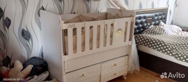 Детская кроватка практически не спали в ней