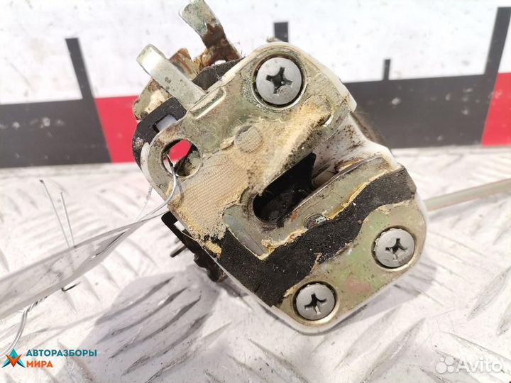 Замок двери передней правой Mazda 323 BF рест