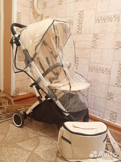 Продам прогулочную коляску KariKids