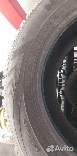 Bridgestone Blizzak DM-V1 215/65 R16 98T