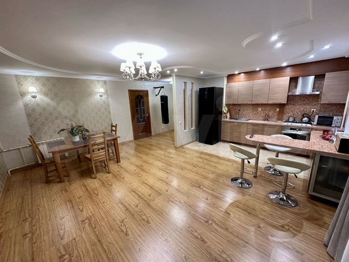 4-к. квартира, 77,4 м², 1/9 эт.