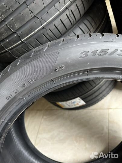 Pirelli P Zero 285/40 R21 и 315/35 R21