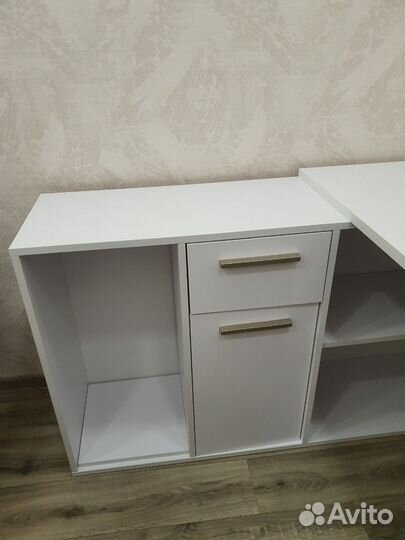 Письменный стол стеллаж